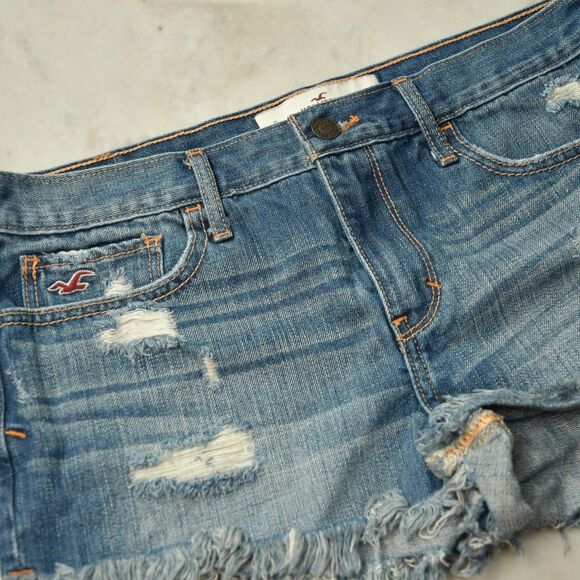 Hollister Distressed Shorty Jean Shorts Size 9 W29 - Picture 3 of 7